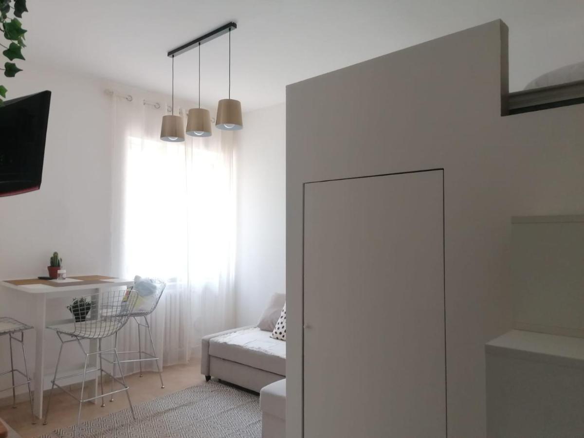 Bed And Bike - Bergamo Home Sweet Home Bagian luar foto